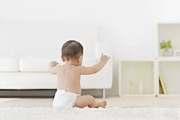 子どもの低緊張（筋緊張低下症）とは？フロッピーインファントの具体的な症状、治療法、相談先について
