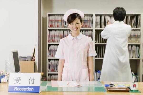 トゥレット障害（トゥレット症）とは？症状や治療法、発達障害との合併は？