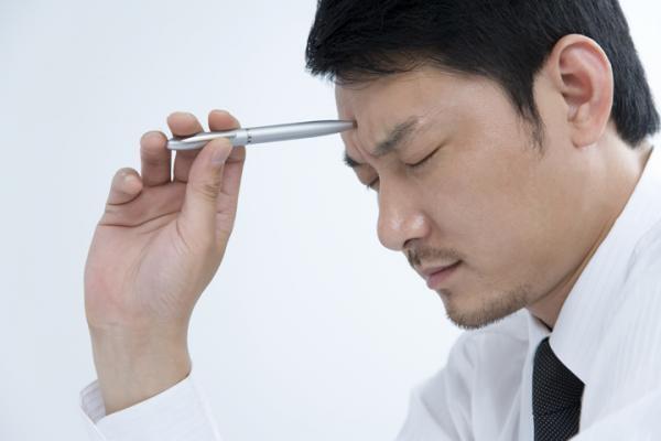 全般性不安障害とは？不安が制御できない症状と年齢ごとの特徴、本人・周囲の対処法は？