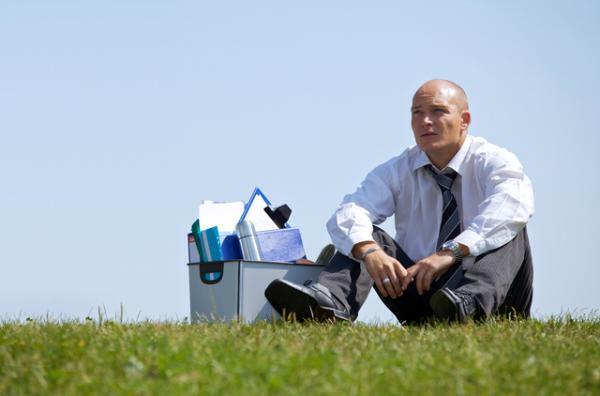 全般性不安障害とは？不安が制御できない症状と年齢ごとの特徴、本人・周囲の対処法は？