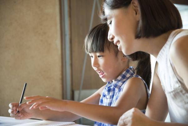 不登校の子は家で何をしているの？笑顔が絶えない娘の過ごし方