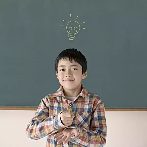 褒めるって難しい…？楽々かあさん直伝！子どもの自信につながる声かけ