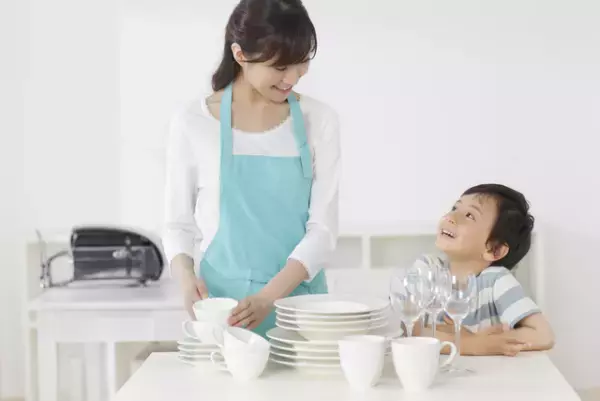 褒めるって難しい…？楽々かあさん直伝！子どもの自信につながる声かけ