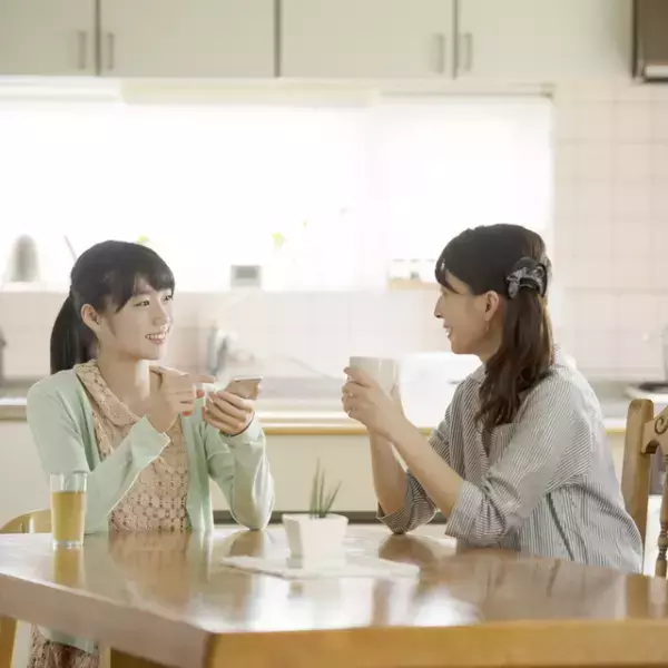 褒めるって難しい…？楽々かあさん直伝！子どもの自信につながる声かけ