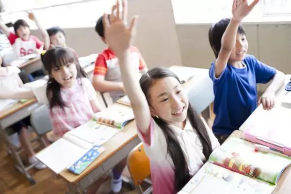 子どもの精神薬服用をどう考える？揺れる親心に寄り添うスクールカウンセラー