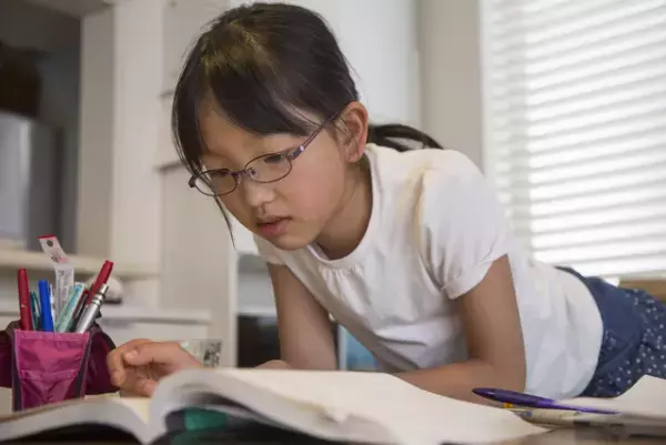 繰り上がりの計算ができない中2の娘。自己流の計算法に思わず納得！