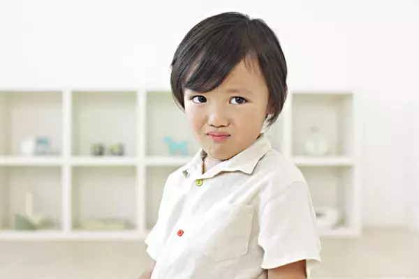 人の会話に割り込むのは「衝動性」が原因？でも6歳の息子の場合は…