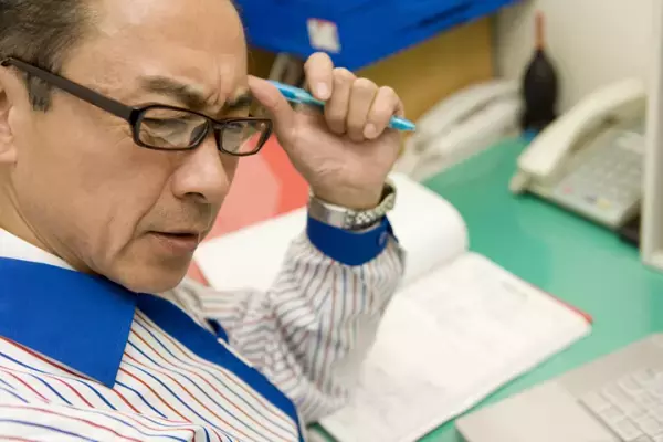 失読症とはどんな障害？ディスレクシアとの違いは？文字が読めなくなる原因や詳しい症状、治療法を解説！