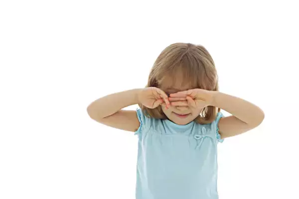 「ママ、靴下脱いでいい？」何でも許可を求める娘。理由は5年前の出来事に…