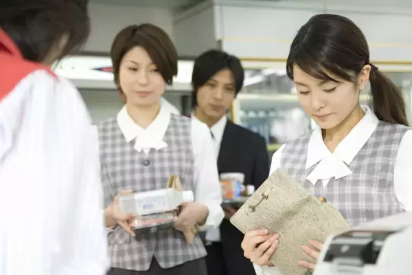 アスペルガーの私が、マルチタスク命！のコンビニで働いた結果…