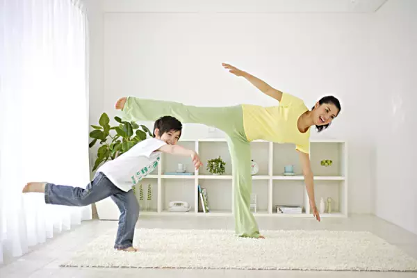 何度も椅子から落ちる息子が「発達性協調運動障害」と診断されるまで