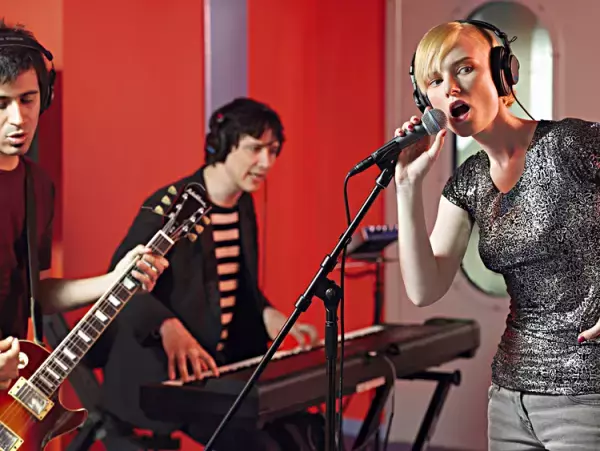 「イキがってる」わけじゃない！聴覚過敏の味方、イヤーマフを知ってほしい