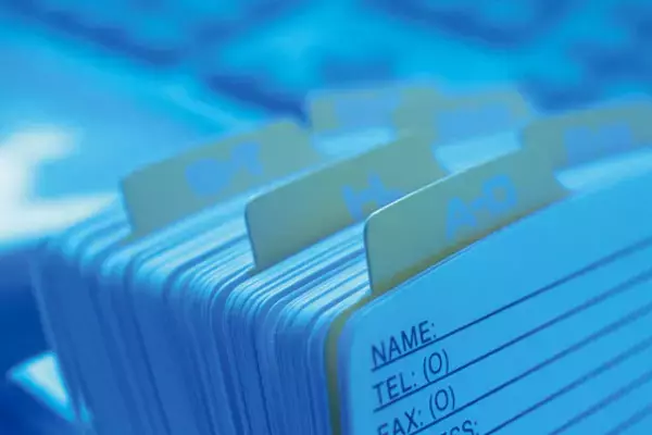 DSM-5（精神障害の診断と統計マニュアル第5版）とは？概要、作成目的、ICDとの違いを解説します