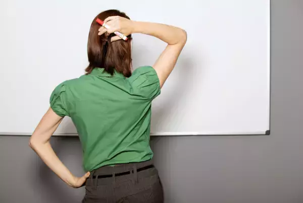 解離性健忘とは？記憶を失ってしまうの？解離性障害のひとつ解離性健忘の原因・症状・治療法などを解説