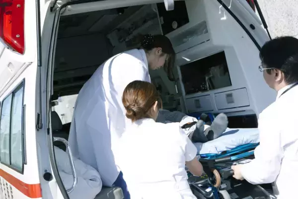 「遊園地に行きたい！」引きこもりの娘の挑戦と失敗から学んだこと