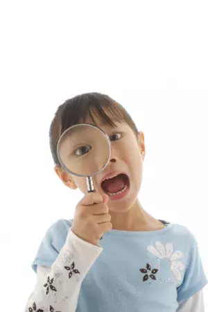 視覚過敏とは？視覚過敏の子どもはどんなふうに見えるの？困りごとと対処法、発達障害との関係も紹介しますの画像