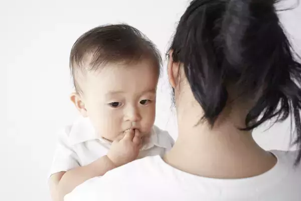 母子分離不安とは？年齢ごとの特徴や原因、対処法は？「分離不安症」の診断基準や治療法などをまとめました