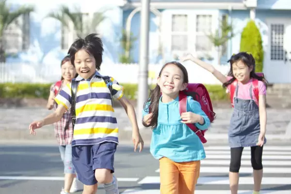 低身長とは？子どもの身長が伸びる仕組みって？ 低身長の基準、原因、治療方法を詳しく解説します！