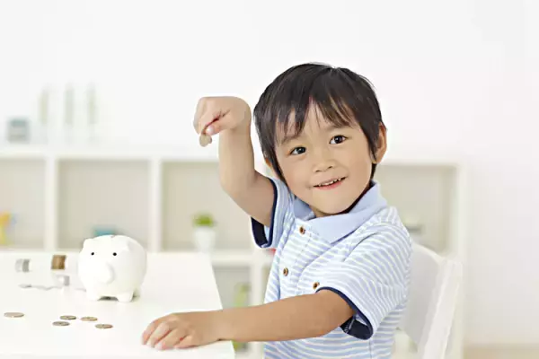 低身長とは？子どもの身長が伸びる仕組みって？ 低身長の基準、原因、治療方法を詳しく解説します！