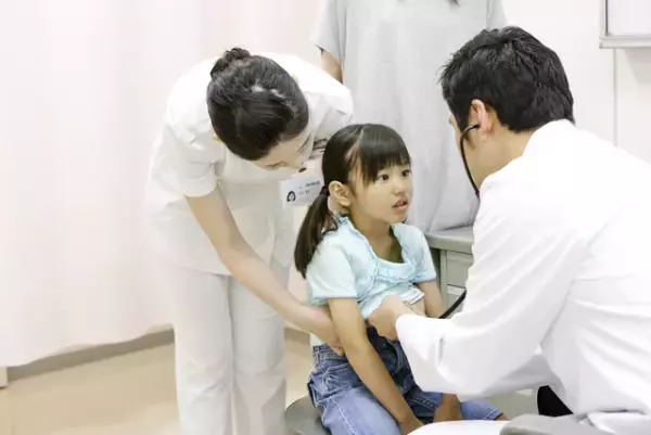 カナー症候群（カナー型自閉症）とは？アスペルガーとの違い、症状、年齢別の特徴、子育て・療育法を紹介！