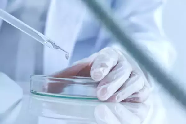 カナー症候群（カナー型自閉症）とは？アスペルガーとの違い、症状、年齢別の特徴、子育て・療育法を紹介！