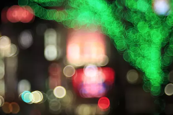 「アーレン症候群」を知っていますか。文字が回ったり歪んだり…娘の検査からアーレンレンズを手にするまで