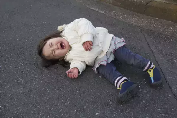 子どもの癇癪（かんしゃく）とは？原因、発達障害との関連、癇癪を起こす前の対策と対処法、相談先まとめ