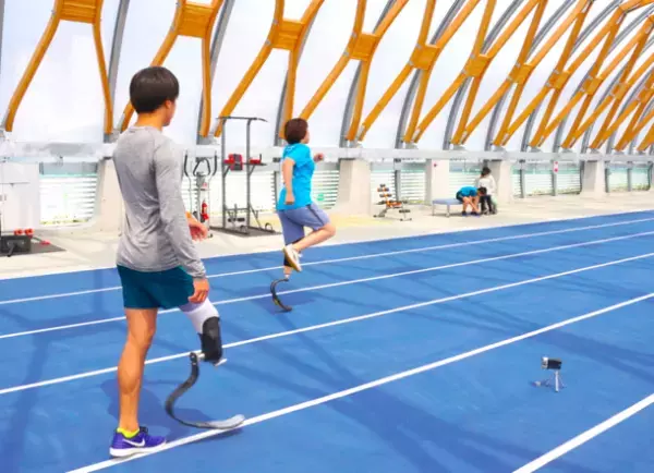 もう一度、走りたい―世界初となる競技用義足の図書館、クラウドファンディングで出資者募集中！