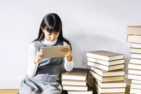 知的障害者福祉法とは？概要、改正の歴史、障害者総合支援法との関連、利用できるサービスや制度