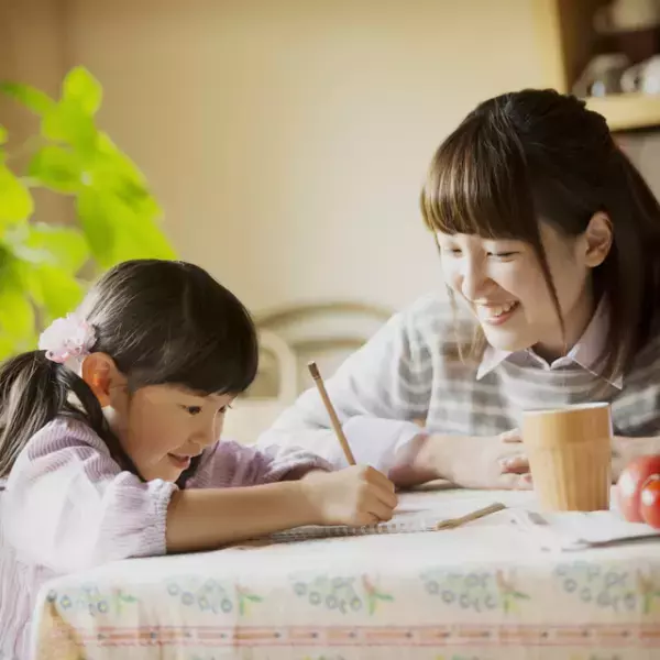 娘が下した「学校に行かない」という選択。それから1年。子どもたちに起こった変化とは