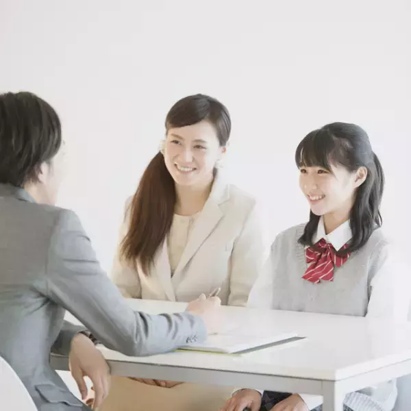 スクールカウンセラーとは？ 具体的な仕事内容から相談できること、相談する時のコツをご紹介！