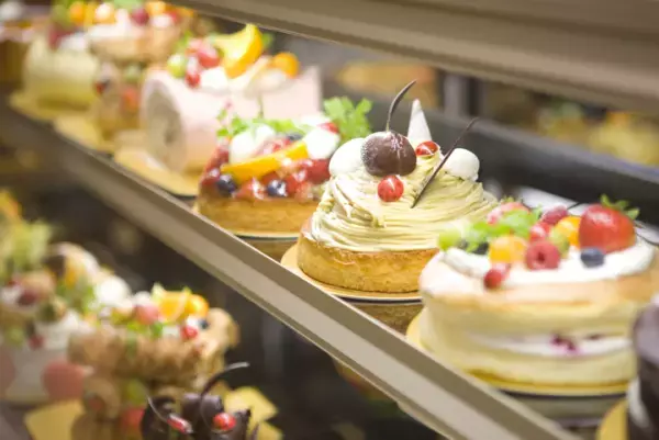 若い女性に多発する、「思春期やせ症」のメカニズムとは