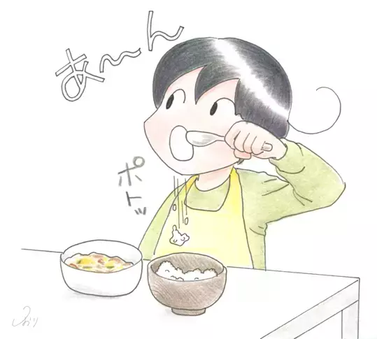 不器用な息子が編み出した「こぼさず食べるワザ」、一見お行儀が悪かったけど…