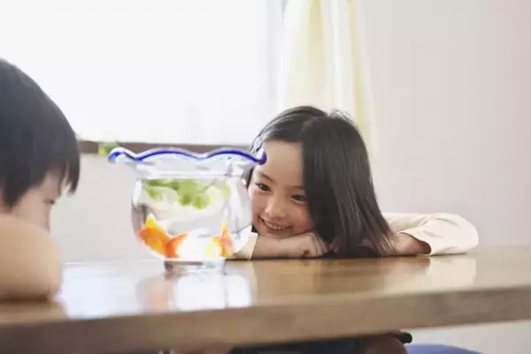 ダウン症の治療法は？効果的な治療薬は存在するの？合併症の治療、療育、最先端の研究までご紹介します