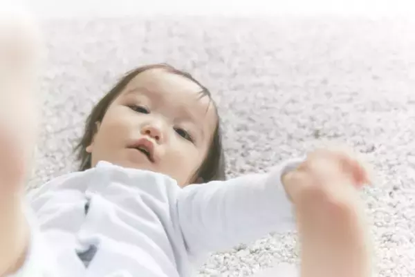 ダウン症の治療法は？効果的な治療薬は存在するの？合併症の治療、療育、最先端の研究までご紹介します