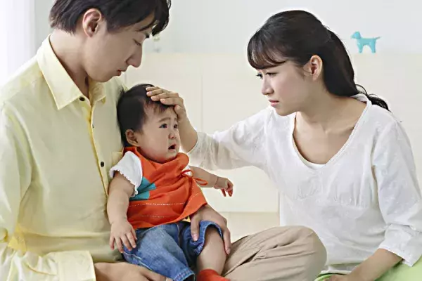 赤ちゃんと目が合わない…原因や疾患・自閉症スペクトラム障害との関係、 育児不安への対処法まとめの画像