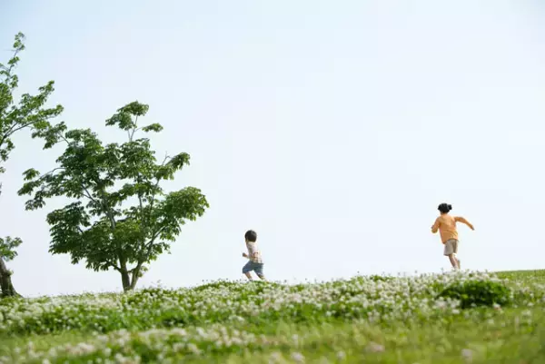 保護者500名に聞きました！発達障害のある子の「親なきあと」の暮らしやお金についての不安や対策は？