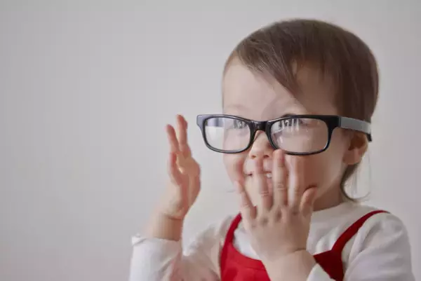 拡張現実(AR)で療育！？自閉症スペクトラムの人がソーシャルスキル獲得に使えるメガネがスゴイ！