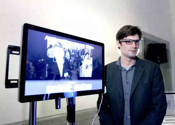 拡張現実(AR)で療育！？自閉症スペクトラムの人がソーシャルスキル獲得に使えるメガネがスゴイ！