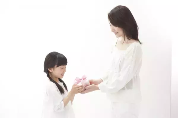 3月26日は「てんかん」啓発キャンペーンを世界中で行う「パープルデー」。紫を身につけ理解を広めよう！