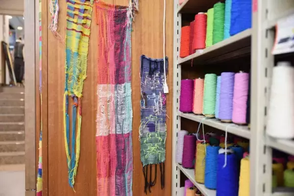 キズもほつれもあなたの作品！「さをり織り」で子どもの個性が輝く放課後デイ・SAORI Hands