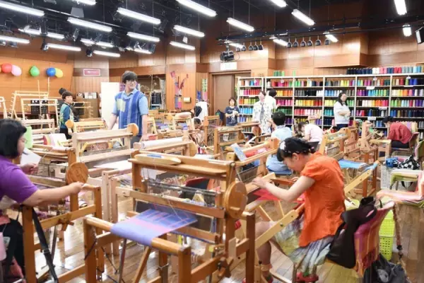 キズもほつれもあなたの作品！「さをり織り」で子どもの個性が輝く放課後デイ・SAORI Hands