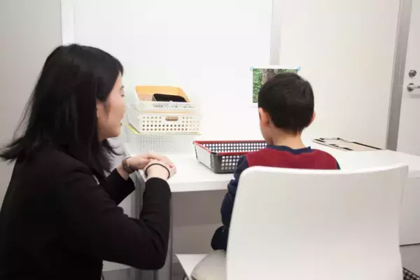 自閉症のある子を幸せな働く大人に!放課後等デイサービス「発達トレーニングジムしゃ〜れ」のつながる支援