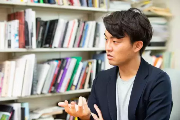 コントロールを外れて暴れる体と、終わりのない追いかけっこー『どもる体』伊藤亜紗さん×発達ナビ編集長