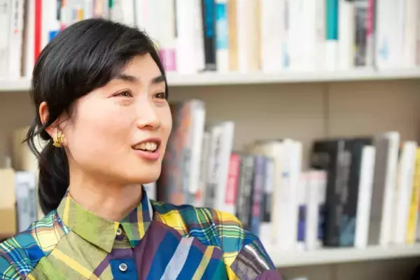 コントロールを外れて暴れる体と、終わりのない追いかけっこー『どもる体』伊藤亜紗さん×発達ナビ編集長