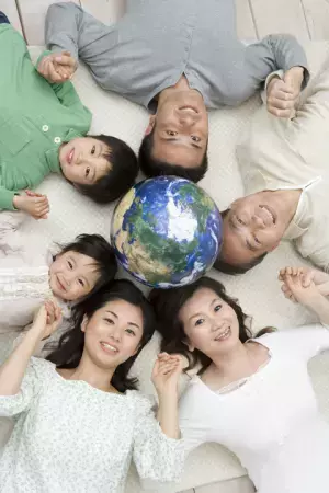 子どもが病院を嫌がったときは「代理受診」を。病院とつながり続けるメリットとは？親のケアや将来の年金にも関わる!?