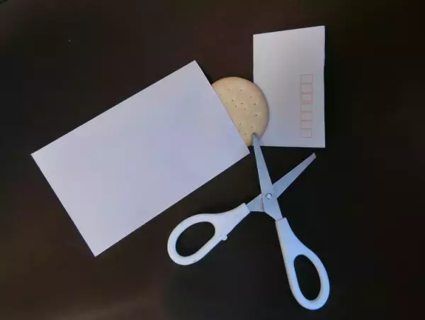 おやつは「ハサミの練習」の時間!?自閉症息子の楽しみを奪ったモーレツ母さんの、14年後の懺悔