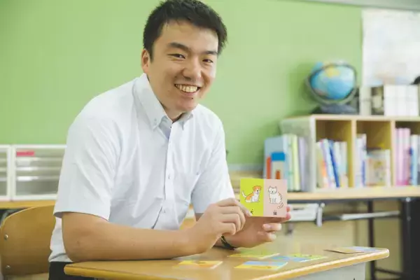 クラウドファンディングでカードゲーム誕生！特別支援学校発の「すきなのどっち？」で、子どものチカラを育もう