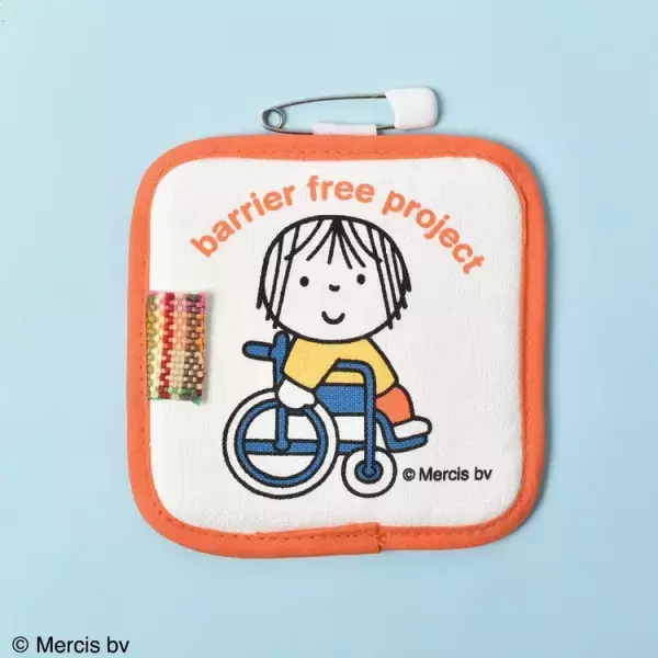 イラストやデザインの力で、障害のない社会へ――。「ろってちゃん」がモチーフの車いすワッペンや、「風景」をテーマにした美術展、チャリティTシャツまで！