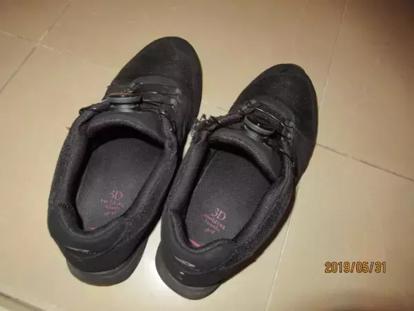 自閉症の息子、こだわりの靴を「もう履けない」。自分から卒業できた理由とは…